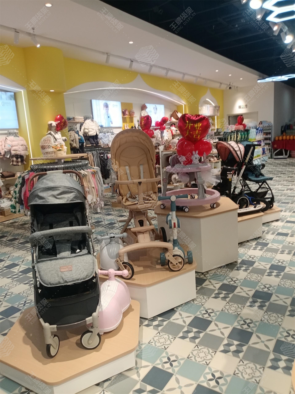 母婴店货架，孕婴店货架，母婴店设计，孕婴店设计